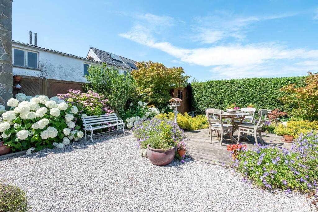Villa Charming House With Garden De Haan Exterior foto
